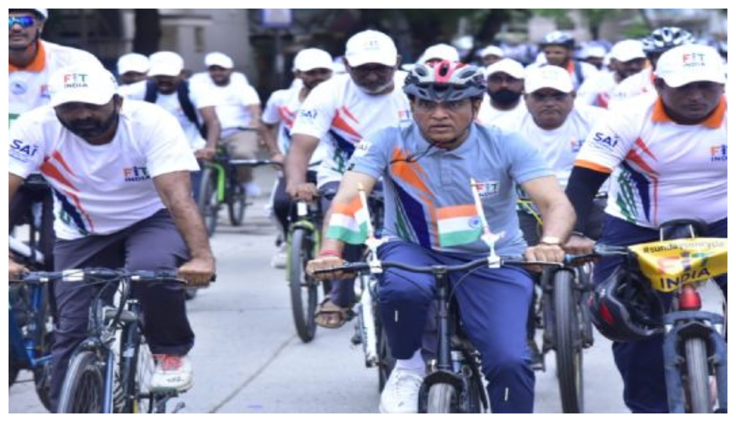 Delhi News: 'Fit India Sunday on Cycle' program organized in Delhi, Indian wrestler Babita Phogat also participated,