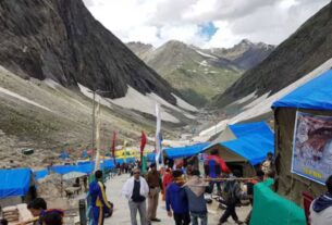 Amarnath Yatra: People from all over Jammu and Kashmir are reaching to set up shops on the Yatra routes with the hope of earning their livelihood, hope for the economy to get back on track, Pilgrimage, Amarnath Pilgrimage, Amarnath Yatra 2025, Devotees queue up for tokens as security tightens ahead of Amarnath Yatra 2025- #pilgrimage, #latest, #amarnathyatra2025, #AmarnathYatra, #devotees