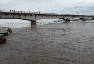 Uttar Pradesh: Saryu river above danger mark in Ayodhya, impact of continuous rain on mountains, Ayodhya news, Ayodhya Hindi news, water level of Saryu river in Ayodhya, threat of flood in Ayodhya, Ayodhya latest news, Ayodhya news, Ayodhya Hindi news, water level of Saryu river in Ayodhya, threat of flood in Ayodhya, Ayodhya latest news- #ayodhya, #ayodhyarammandir, #Ayodhyanews, #LatestNews, #UPNews, #UttarPradesh, #flood, #saryuriver, #weather, #WeatherUpdate