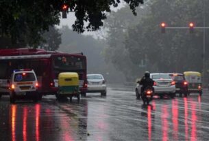 Delhi Weather: Minimum temperature 28.8 degrees Celsius, Meteorological Department issued 'Yellow Alert', new-delhi-city-local,Delhi weather update,Delhi rain,Delhi yellow alert,heavy rainfall Delhi,Delhi weather forecast,IMD alert Delhi,Delhi monsoon,Delhi weather news,Delhi Firozshah Road rain,Delhi news- #delhi, #DelhiNews, #LatestNews, #weather, #WeatherUpdate, #DelhiRains, #rain, #temperature, #mausam, #mansoon