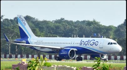 Indigo plane emergency landing, Delhi to Goa flight emergency landing, Goa, Goa International Airport, Delhi, इंडिगो विमान की इमरजेंसी लैंडिंग, दिल्ली से गोवा जा रही फ्लाइट की इमरजेंसी लैंडिंग, गोवा, गोवा इंटरनेशनल एयरपोर्ट, दिल्ली"