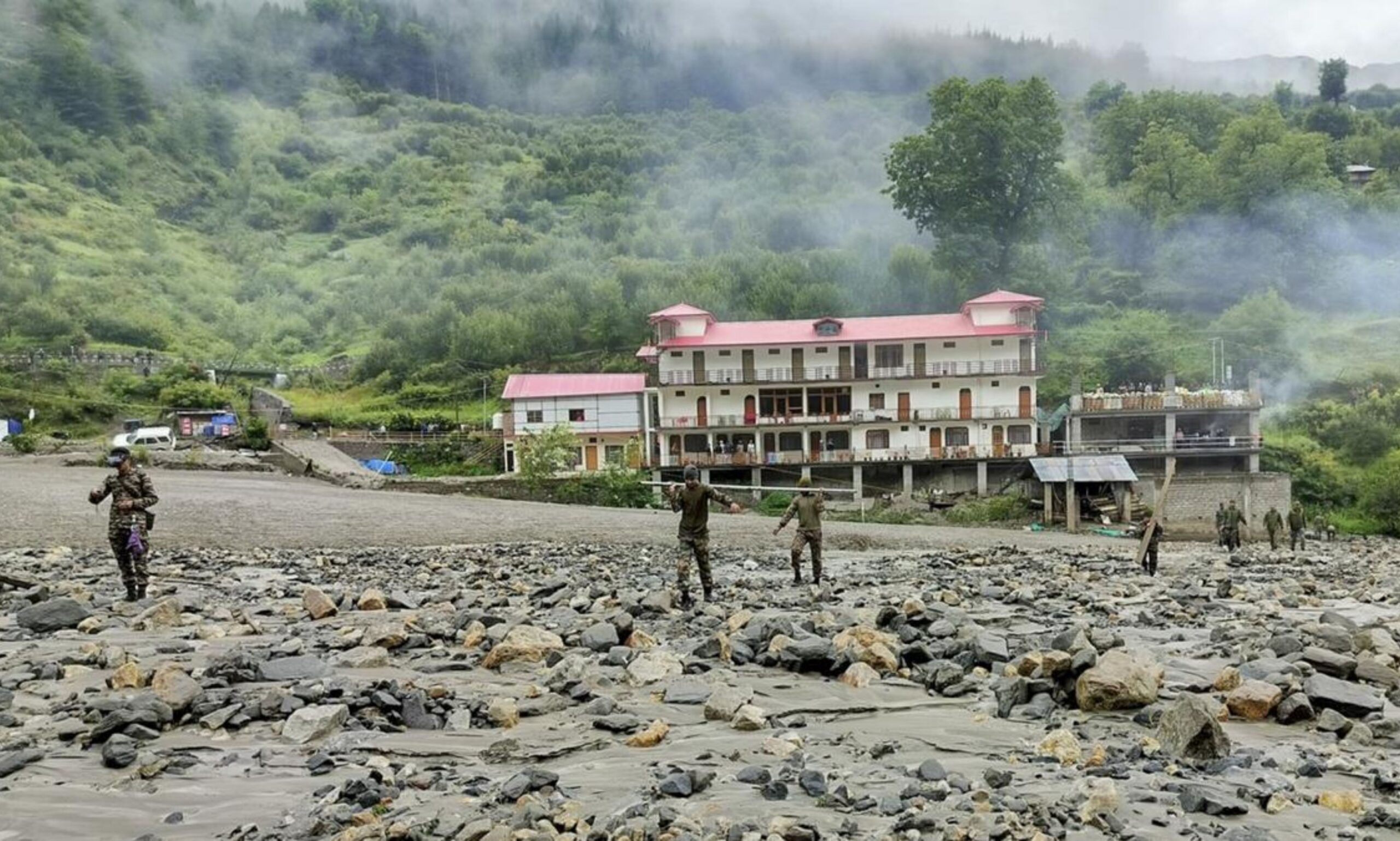 Uttarakhand: Rescue workers recovered 2 bodies in Dharali amid bad weather, NDRF team reached the spot