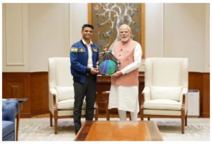 Axiom-4 Mission: Astronaut Shubhanshu Shukla met PM Modi, presented the Axiom-4 mission patch