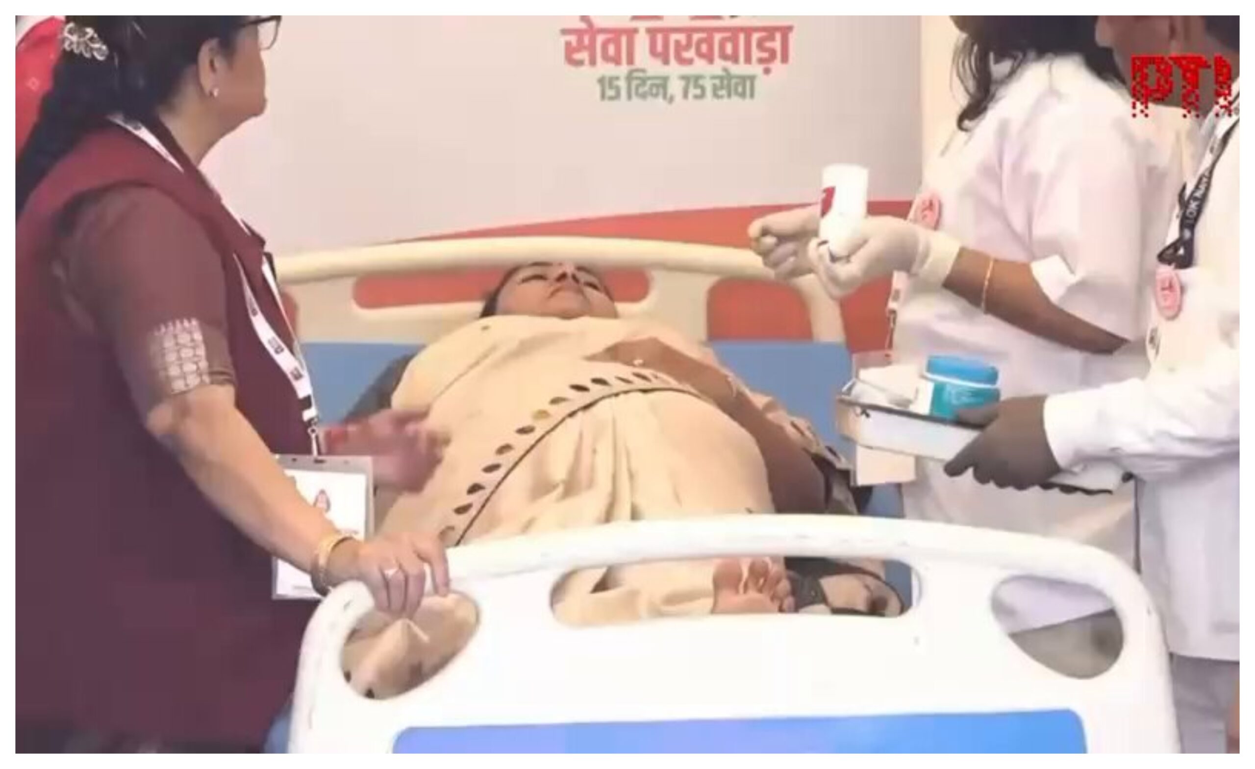Delhi: Chief Minister Rekha Gupta and ministers donated blood on the occasion of PM Modi's birthday.