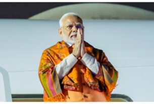 PM Modi Birthday: President Murmu and Vice President Radhakrishnan congratulated PM Modi on his 75th birthday.
