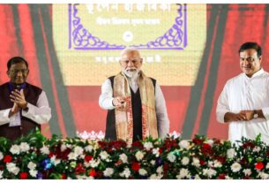 Assam: Assam got a big gift, PM laid the foundation stone of projects worth Rs 6,300 crore in Darang