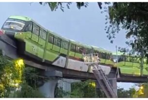 Mumbai Monorail: Due to technical fault in Mumbai, the wheels of the monorail stopped, 17 passengers were evacuated