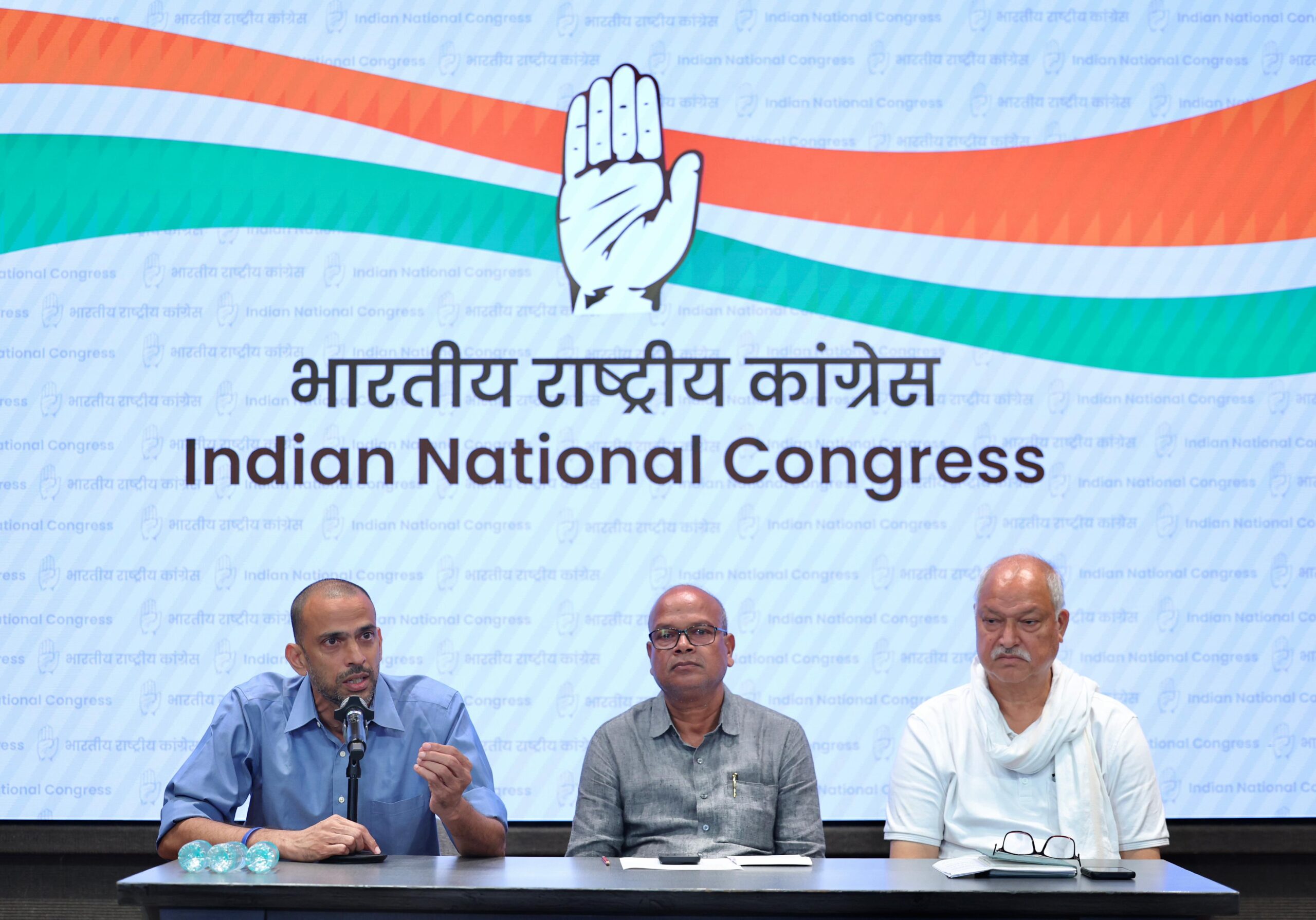Politics News #SupremeCourt, #AadhaarCard, #PublicVictory, #Congress, #LegalReform, #IdentityDocument, #CitizenRights, #JusticeForAll, #Empowerment, #IndiaNews,