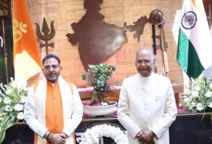 #PitruPaksha, #RamNathKovind, #NationBuilders, #TributeToMartyrs, #RespectForSacrifice, #IndianHeritage ,#CulturalTraditions, #NationalPride, #LegacyOfValor, #HonoringTheFallen,