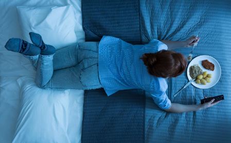 Health Tips , #PostMealRest, #HealthyLiving, #WellnessAdvice, #DigestiveHealth, #SleepHabits, #HealthyEating, #PreventiveHealth, #LifestyleChanges, #StayHealthy,