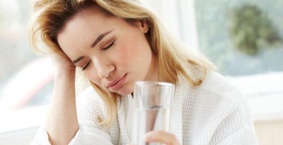 Effects of Dehydration on Eyes , #EyeHealth, #StayHydrated, #WaterIntake, #HealthyEyes, #EyeCare, #HydrationMatters, #VisionHealth, #DrinkWater, #EyeWellness,
