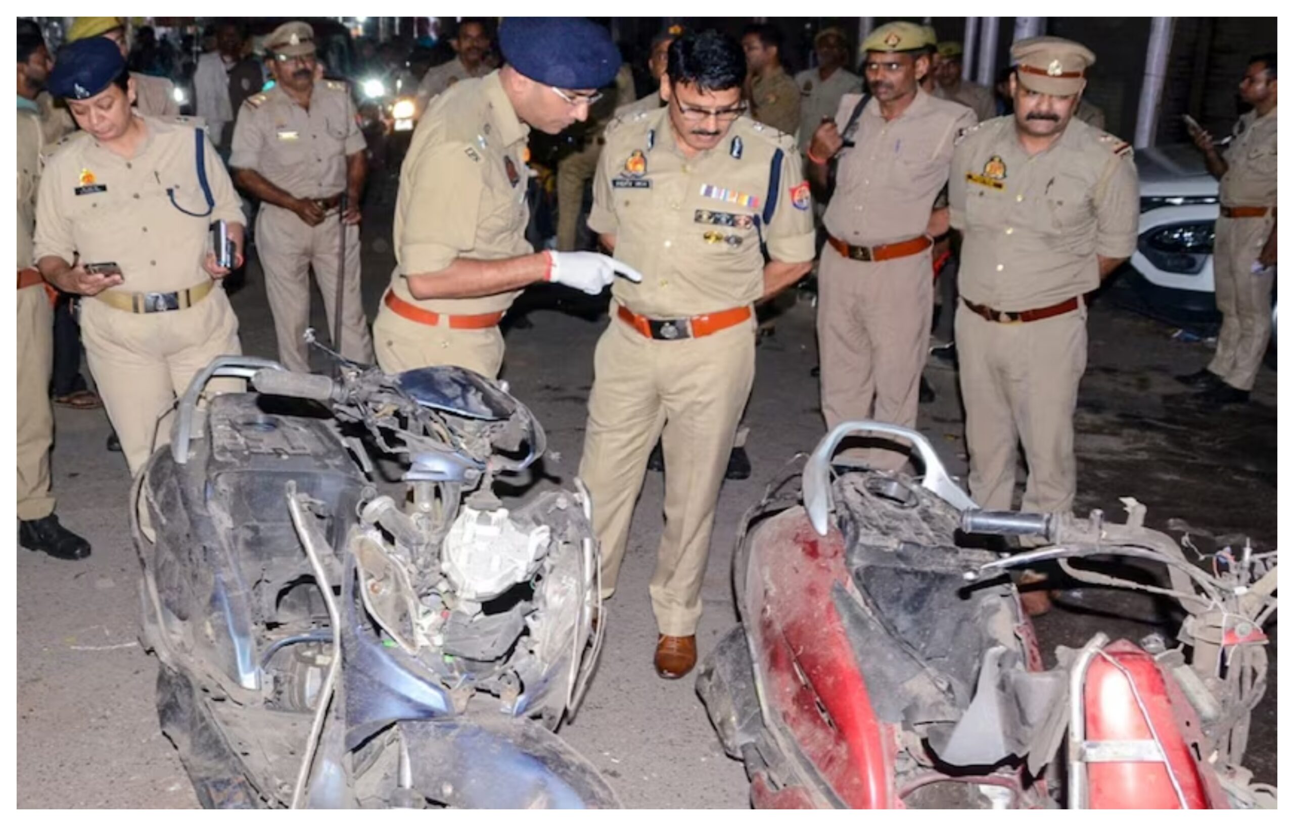 Uttar Pradesh: Two scooters explode in Kanpur market, eight injured