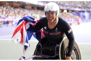 World Championships: British wheelchair racer Hannah Cockroft wins gold medal at World Championships