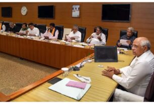 Gujarat: Cabinet expansion! All ministers resigned yesterday, 10 new ministers may be sworn in today.