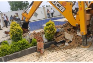 Saharanpur: Municipal Corporation property in ruins in Smart City, traders demand wooden showroom