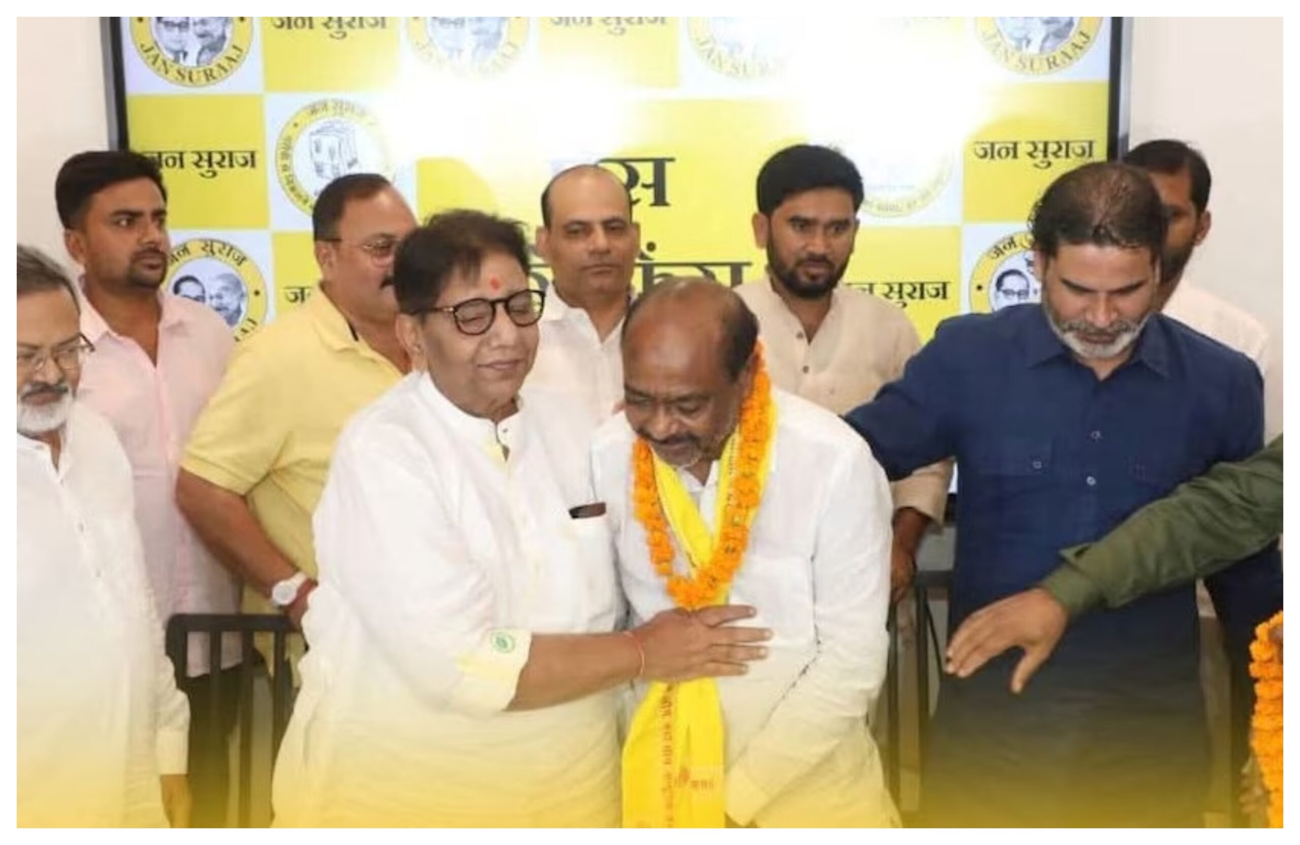 Bihar: Major upset in Bihar! Former RJD MP Sarfaraz Alam joins Jan Suraj Party