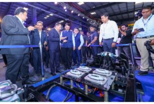 Maharashtra: India's first EV truck with battery swapping technology launched in Pune, CM Fadnavis takes a test drive