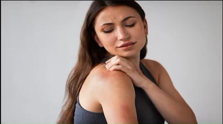 High Cholesterol Skin Problems, high Cholesterol,Skin signs of high cholesterol,High cholesterol skin problems,Xanthomas causes and symptoms, Poor circulation due to cholesterol, Cold feet cholesterol problem, Discoloration of nails cholesterol, How cholesterol affects skin, Early warning signs of cholesterol, High cholesterol skin problems, Symptoms of poor blood flow,