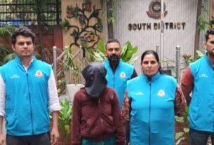 Delhi Jewelry Theft, new-delhi-city-general,arresting,arresting jewelry thieves,Delhi jewelry theft,couple arrested,jewelry store robbery,Dwarka police,anti-burglary cell,Delhi crime,Punjab criminals,jewelry showroom,arresting,Delhi news