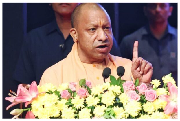 Uttar Pradesh: CM Yogi celebrated the 150th anniversary of 'Vande Mataram' in Lucknow