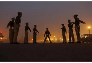 Kolkata: March demanding death penalty for those accused of sexually assaulting a teenager