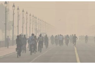 Delhi Pollution: Pollution level crosses 400 in Delhi, air quality recorded in 'severe' category