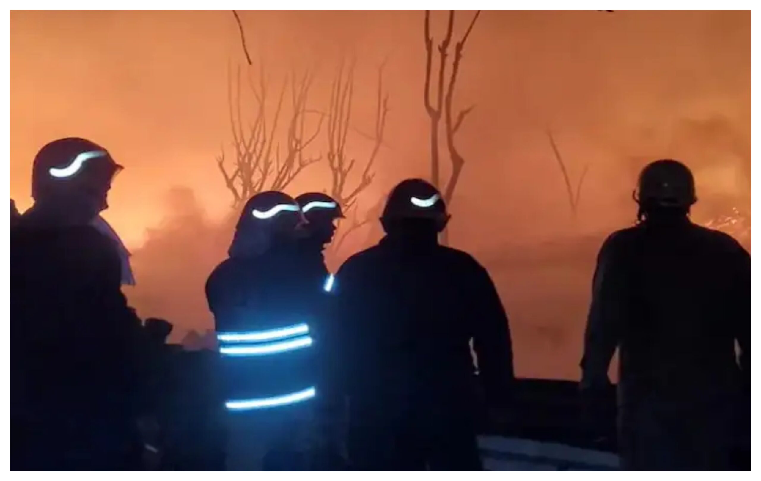 Delhi: Hundreds of huts gutted in massive fire near Rithala Metro station, one dead