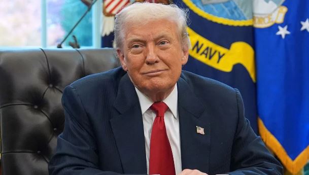 Donald Trump : डोनाल्ड ट्रंप , डोनाल्ड ट्रंप न्यूज, डोनाल्ड ट्रंप तीसरी बार राष्ट्रपति, अमेरिका राष्ट्रपति संविधान, ग्लोबल न्यूज, वर्ल्ड न्यूज, Donald Trump, Donald Trump News, Donald Trump President for the third time, US President Constitution, Global News, World News