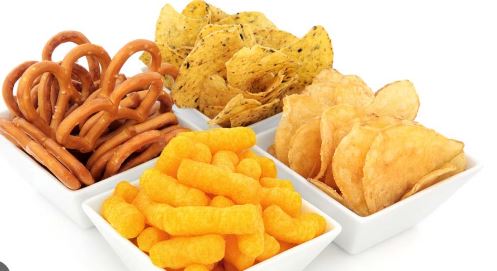 Snacking Side Effects, side effects of eating biscuits,harmful effects of chocolate on body,everyday snacking side effects,is chocolate bad for health, harmful effects of biscuits, chocolate side effects on body, eating too many biscuits daily, what happens if you eat chocolate every day, biscuits vs chocolate which is unhealthier,