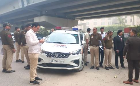 Delhi DTC Bus Tire Burst, Lal Quila Metro Station Closed, Delhi Blast,Delhi Car Blast,Delhi Red Fort Blast,Delhi News,DMRC,Delhi Metro,Lal Quila Metro Station Closed,Metro Station Closed,DMRC Lal Quila Metro Station Closed,lal quila metro station, दिल्ली News,