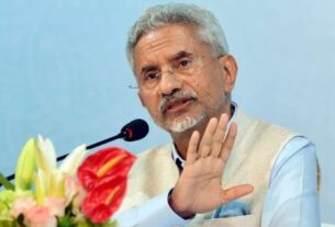 S Jaishankar, Trump administration, S Jaishankar on US visit, Donald Trump swearing, Donald Trump oath, Donald Trump , Donald Trump oath in ceremony , president Donald Trump, British Royals, uk news, britain news, world news