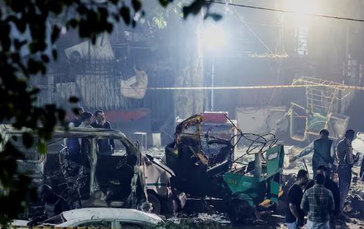 Delhi Blast News, Delhi Blast, Pulwama Connection, Faridabad Car Dealer, i20 Explosion, Delhi Police Investigation, UAPA Case, NSG Alert, Umar Mohammad, Tariq Pulwama, Used Car Link,