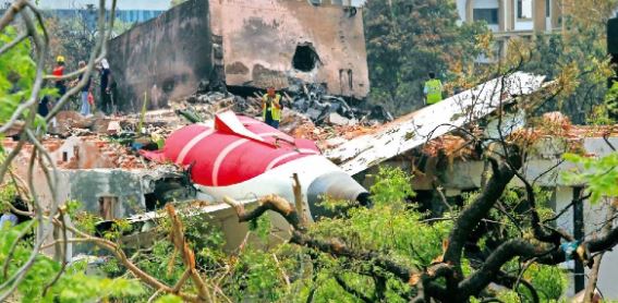 Air India Plane Crash,PILOT SUMIT SABHARWAL, SUMIT SABHARWALS FATHER PETITION, SUPREME COURT, AHMEDABAD PLANE CRASH, AHMEDABAD PLANE CRASH SUPREME COURT NOTICE TO CENTRE AND DGCA"/>