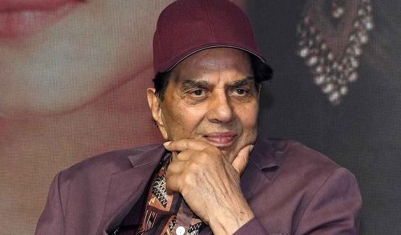 Dharmendra Death, Dharmendra death, actor dharmendra death, dharmendra death news, dharmendra age, actor dharmendra, bollywood actor dharmendra death, dharmendra movies, dharmendra career, dharmendra passed away, dharmendra latest news, dharmendra death reason, dharmendra family, dharmendra died, dharmendra rip, Entertainment News in Hindi, Bollywood News in Hindi, Bollywood Hindi News