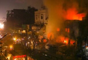 Hyderabad Fire, Hyderabad showroom fire, Telangana electronics showroom fire, Hyderabad building fire accident, Short circuit fire in Hyderabad, Hyderabad fire casualties, Electronics store fire Hyderabad, Mugalpura police fire investigation, Hyderabad fire incident one dead seven injured