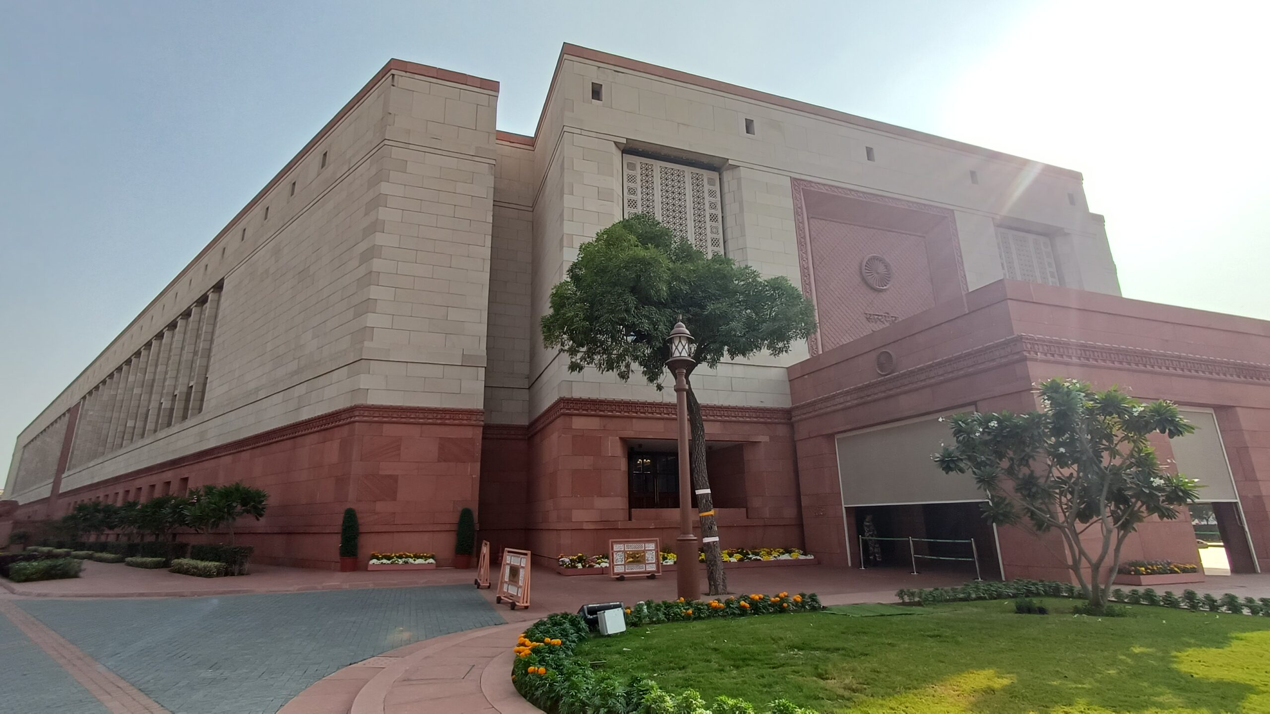 Lok Sabha News: Deadlock ends in Lok Sabha, clears way for discussion on important issues