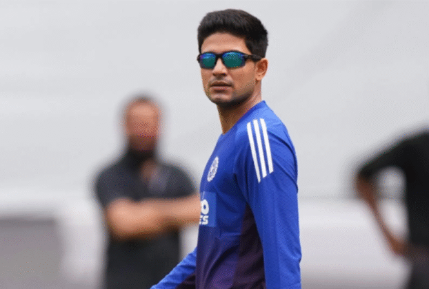 Sports News: Shubman Gill cleared! Receives fitness certificate from CoE to play in the first T20I against South Africa