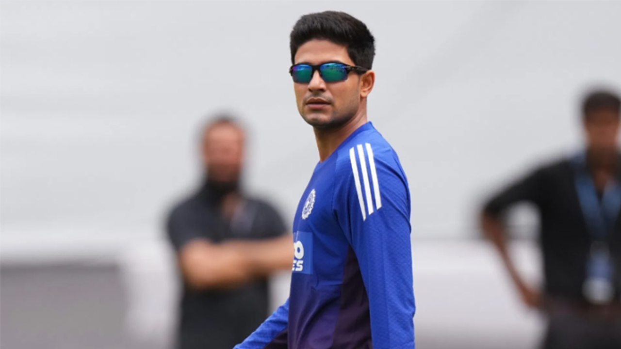 Sports News: Shubman Gill cleared! Receives fitness certificate from CoE to play in the first T20I against South Africa
