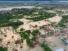 Indonesia Floods, Indonesia floods, Sumatra floods 2025, Aceh province, Pidie Jaya, Meureudu, flash floods, death toll 950, landslides, Sumatran elephant, debris clearing, food shortage, medicine shortage, climate change, deforestation, disaster relief, BNPB, UNICEF