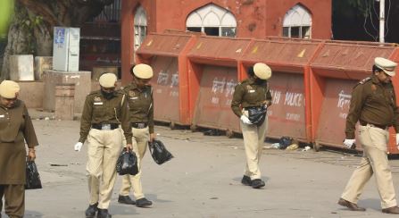 Delhi University Bomb Threat, delhi, du college bomb threat, ramjas college, deshbandhu college, bomb threat, Two DU colleges receive bomb threats, delhi university bomb threat,