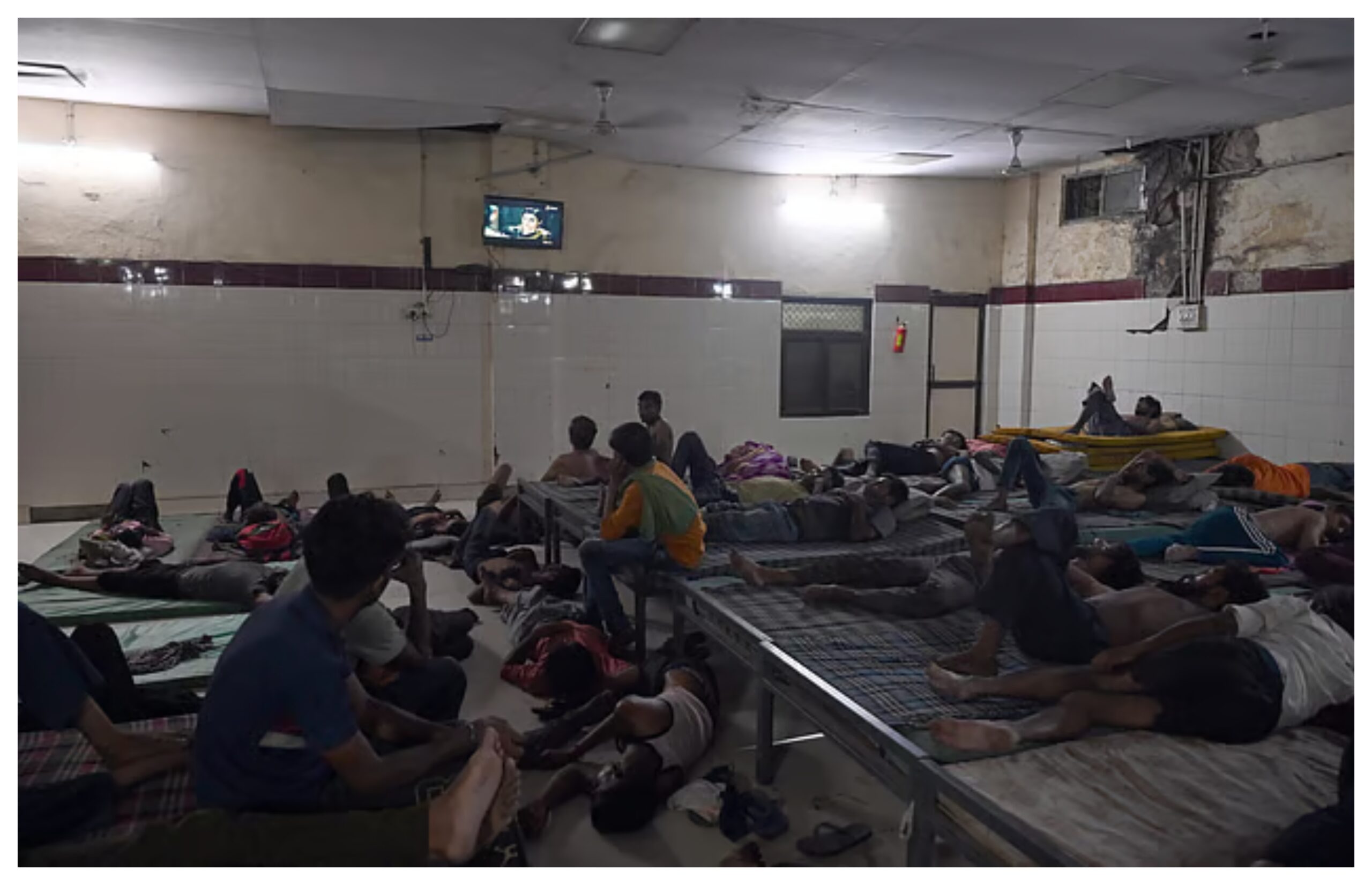 Uttar Pradesh: Night shelters in Delhi provide bedding, food and medical aid to the homeless.