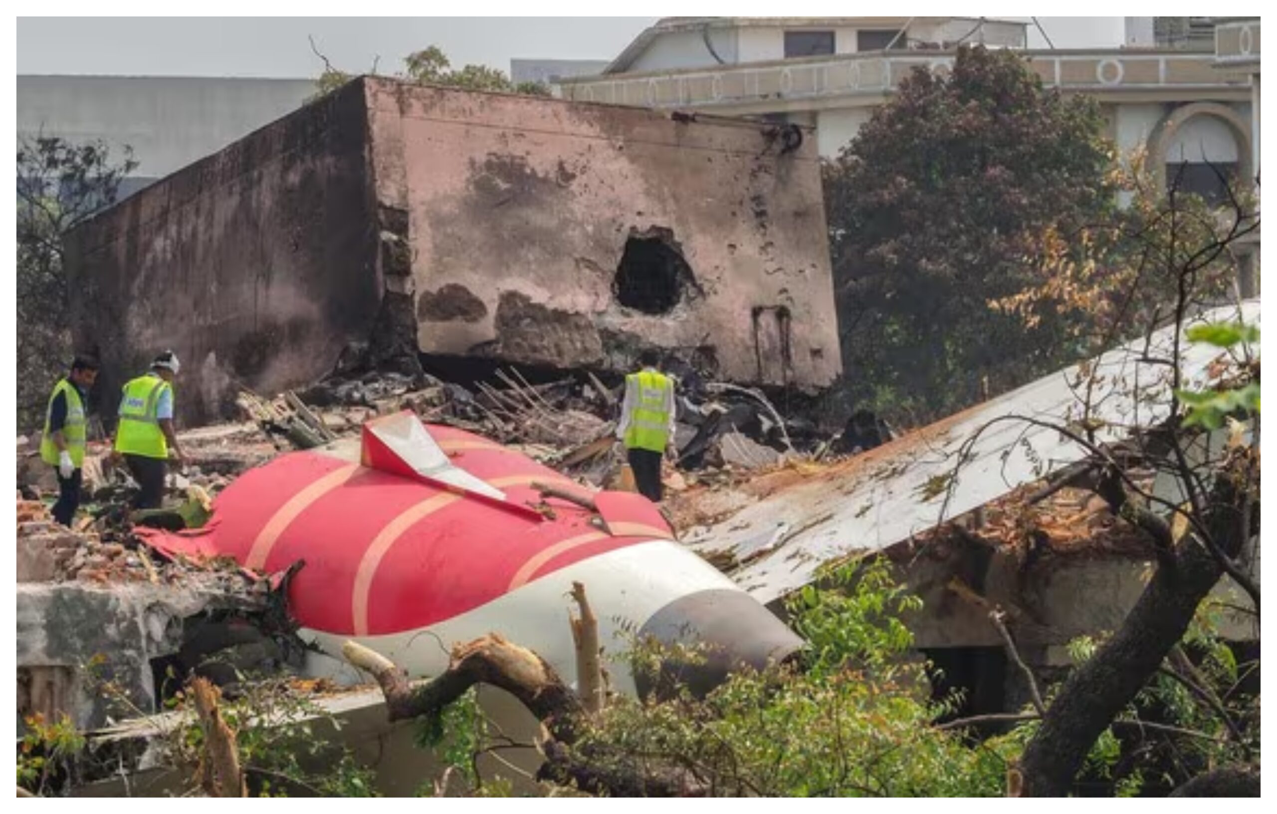 Ahmedabad: The 2025 Ahmedabad plane crash! The Supreme Court is ready to hear an NGO's petition.