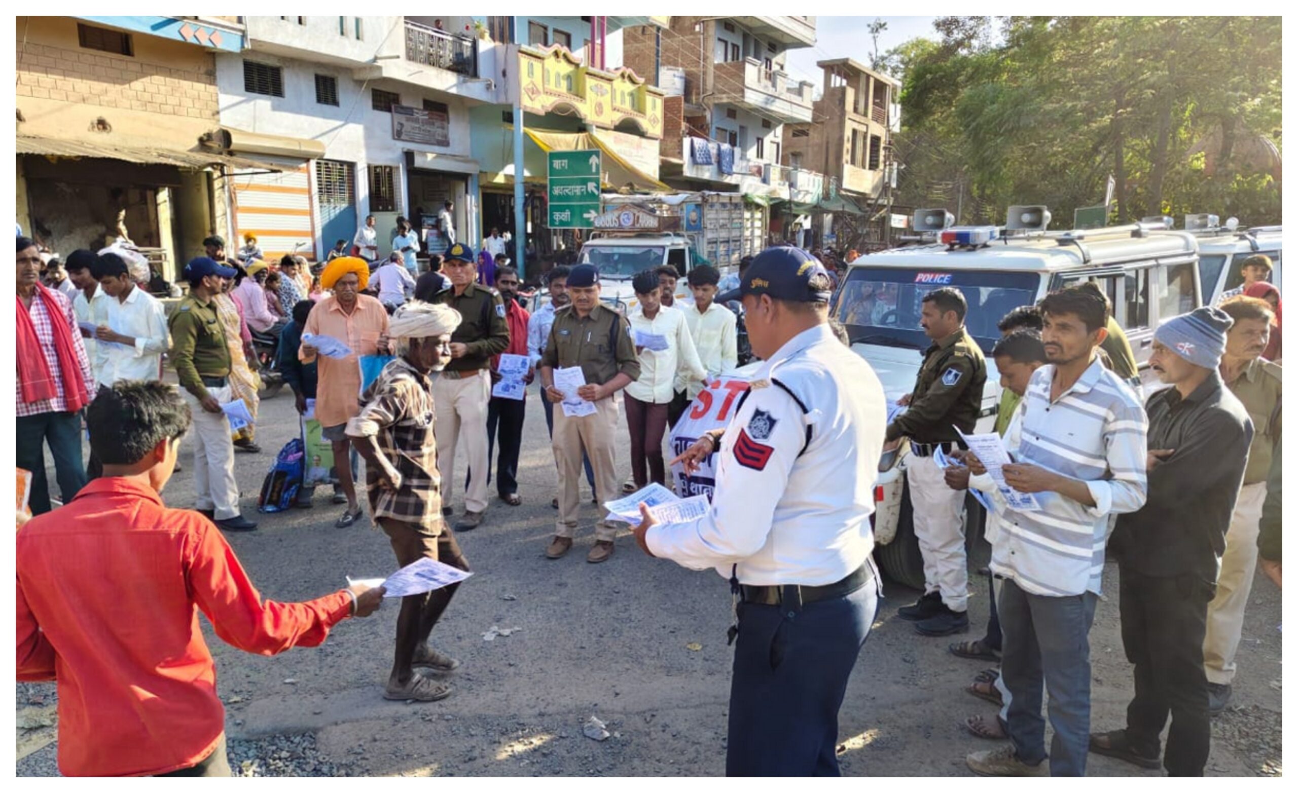 Gujarat: Police launched a road safety campaign in Kheda, resulting in a decrease in accidents.