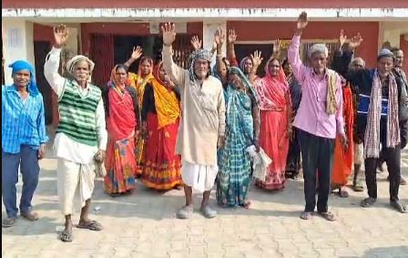 Mnrega Dindigul Protest, #ContractorsStrike, #WagesDue, #LaborRights, #SocialJustice, #EmploymentGuarantee, #WorkersSolidarity, #GovernmentAccountability, #RuralDevelopment,