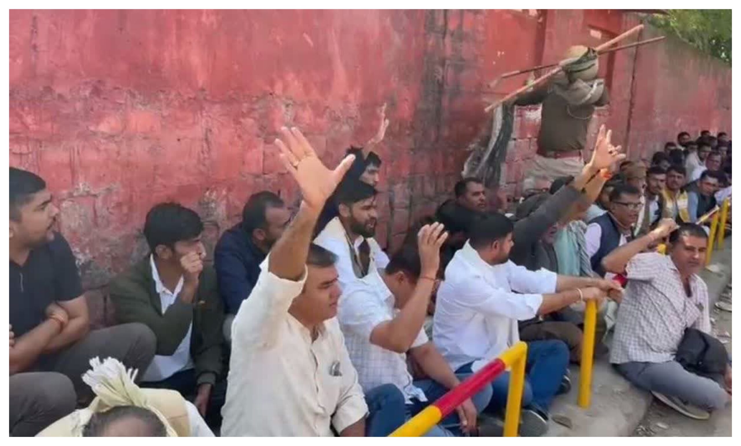 Rajasthan: Suspended lecturer commits suicide in Jaipur