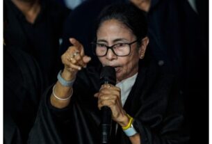Political News: Application filed in Supreme Court challenging Mamata's personal appearance in SIR case
