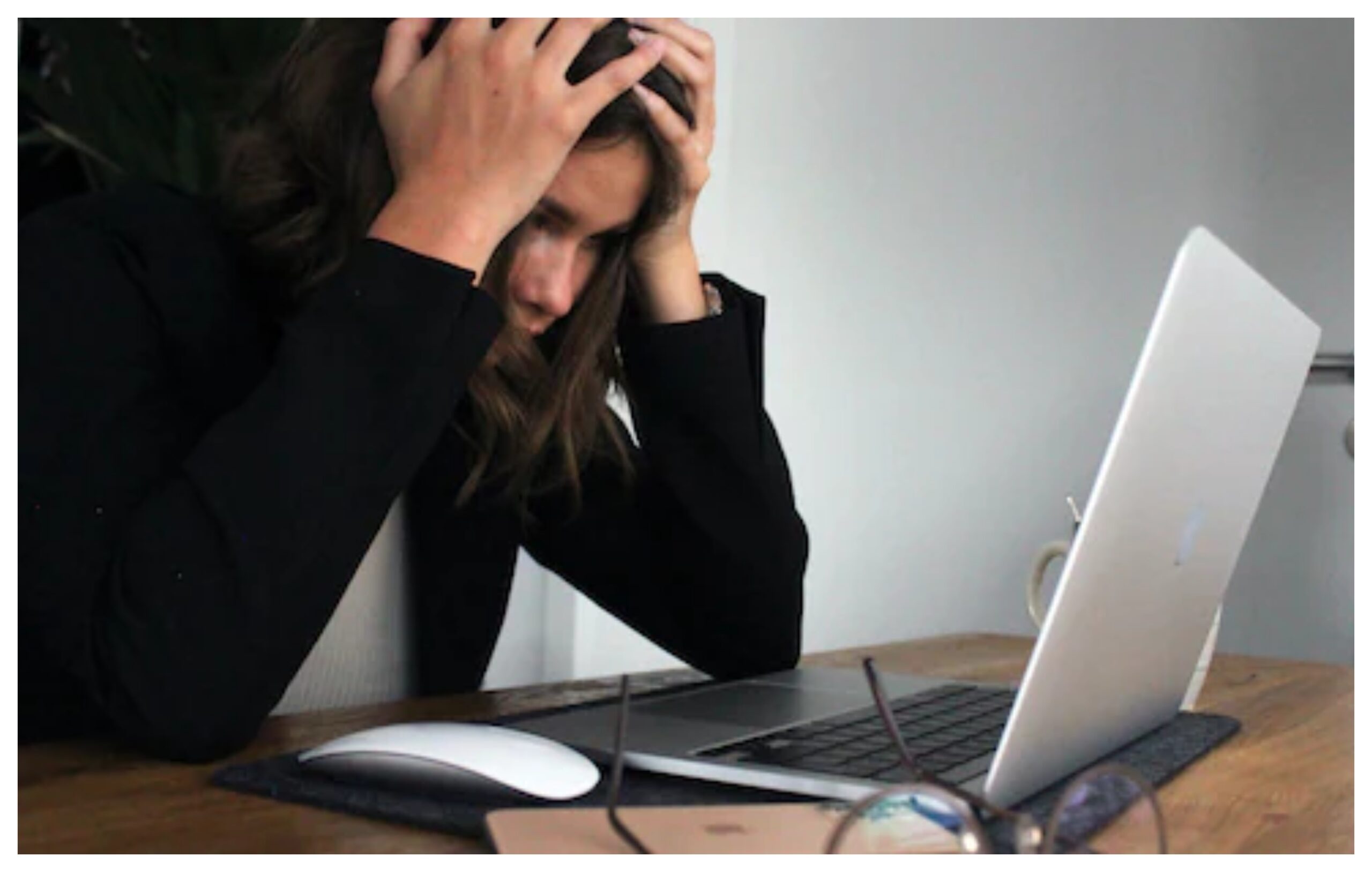 Social Media: The Negativity of Social Media! A Danger to Your Brain?