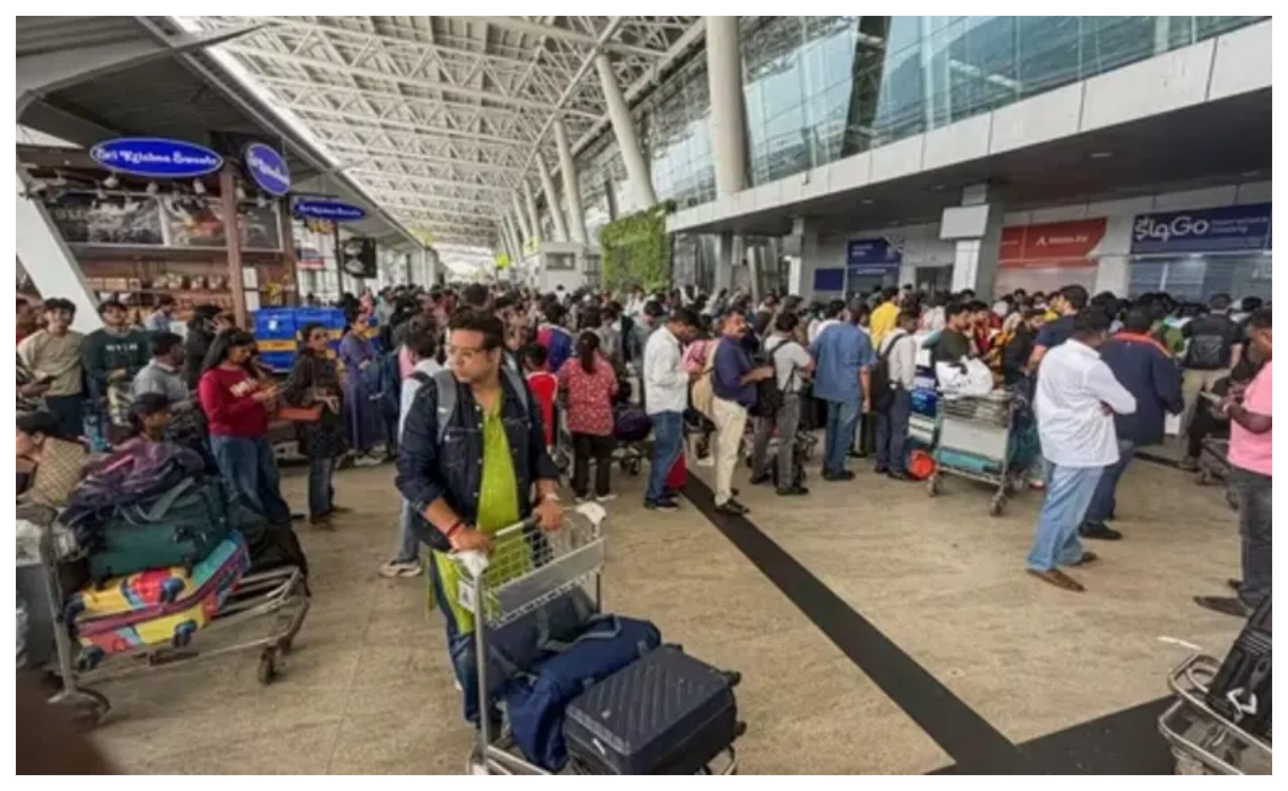 Tamil Nadu: Flight operations disrupted at Chennai airport due to fog