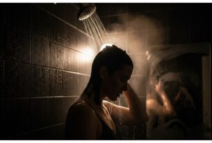 Dark Showering! A new trend that's changing the equation of sleep and stress
