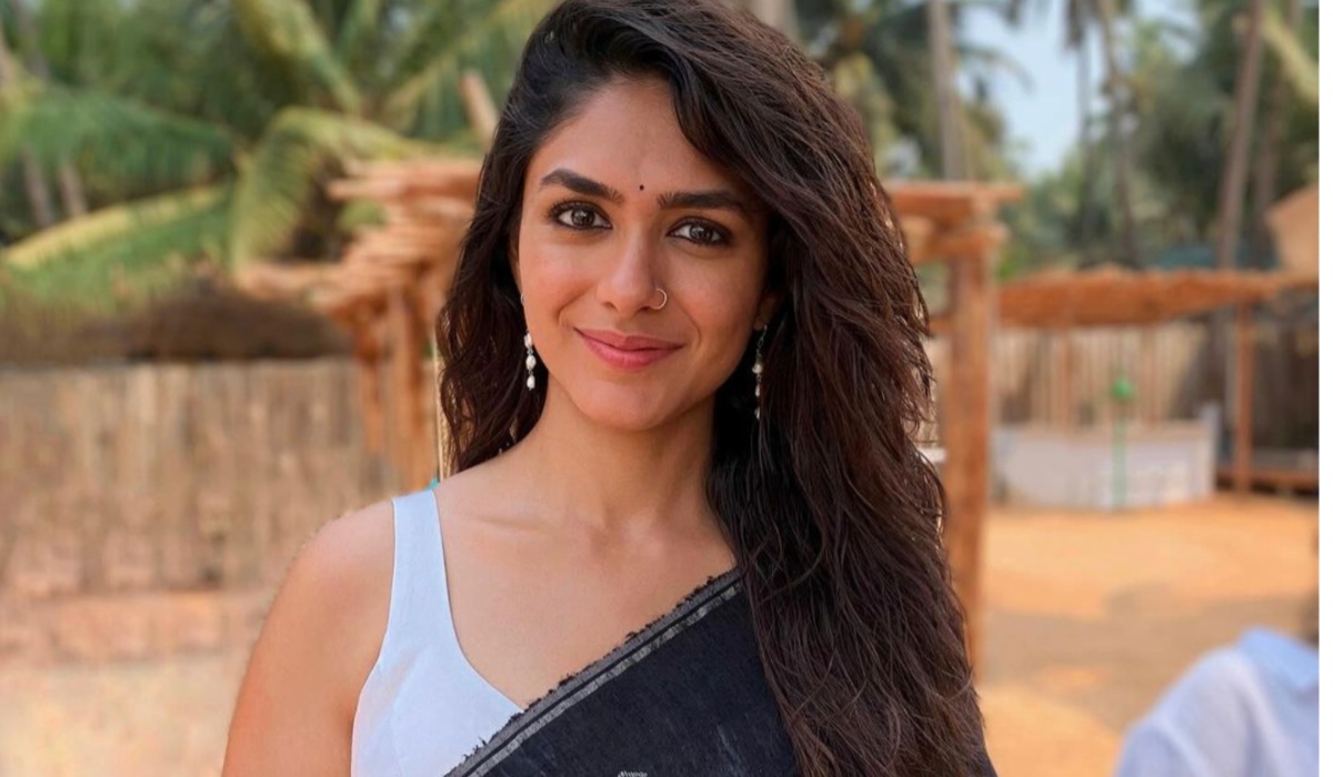 Mrunal Thakur, EXCLUSIVE INTERVIEW MRUNAL THAKUR, DO DEEWANE SEHER MEIN, DO DEEWANE SEHER MEIN RELEASE, मृणाल ठाकुर, MRUNAL THAKUR, MRUNAL THAKUR SAYS PRESSURE TO COMPLETE WORK QUICKLY IN BOLLYWOOD AS COMPARED TO SOUTH CINEMA